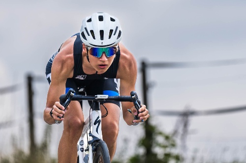 https://www.triathlon-vfl-waiblingen.de/content/igal/tim_auf_der_radstrecke_in_welzheim-9OHCEZ-L-2176.jpg
