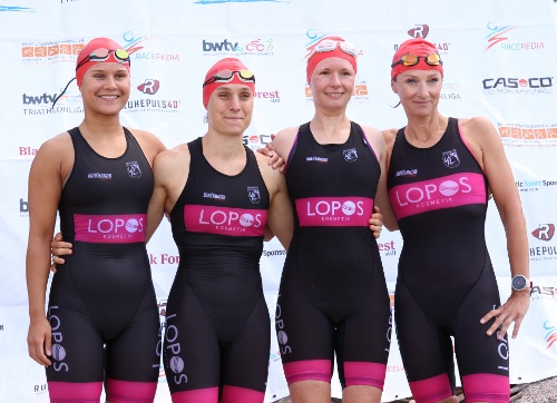 Das LOPOS-Frauenteam des VfL in Schluchsee: Natalie Hartmann, Jana Grimm, Annette Böhme, Lilly Zednikova (v.l., Foto: Verena Scholl)